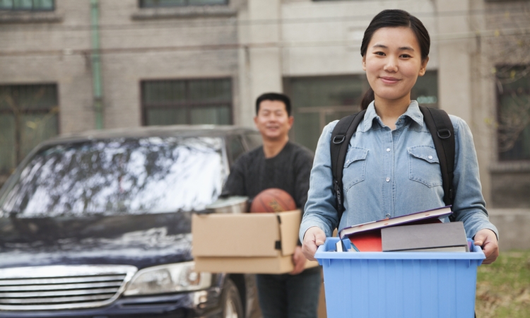 College Move-In