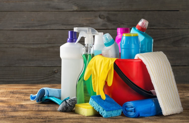 items to buy for your new home - cleaning supplies