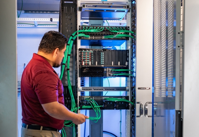 New deployment data center logistics