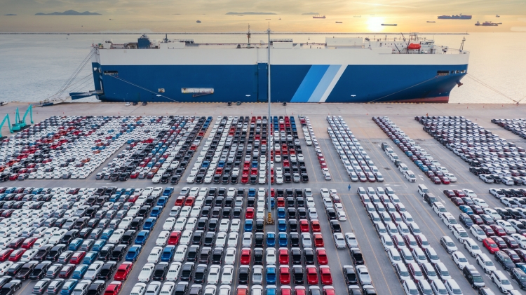 moving a car overseas - port to port transport