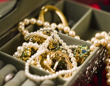 Moving valuables - jewelry