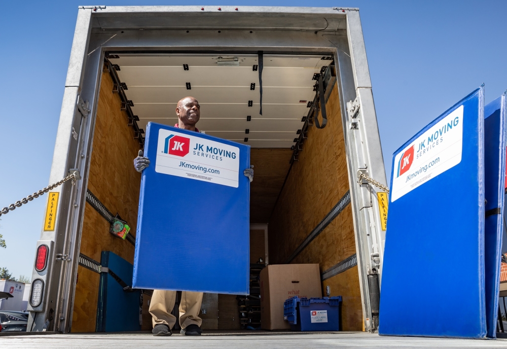 JK truck arriving at customer site