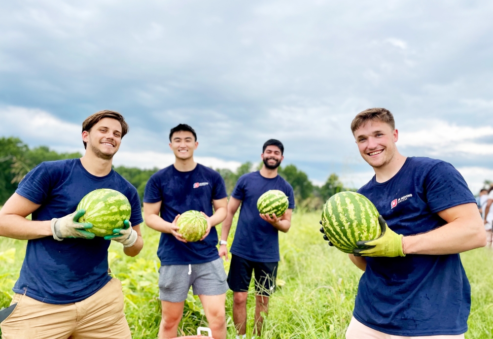 JK interns at the Farm