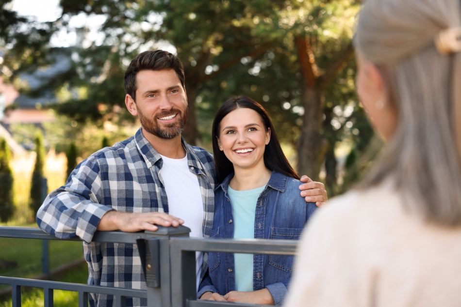 Meeting new neighbors after moving