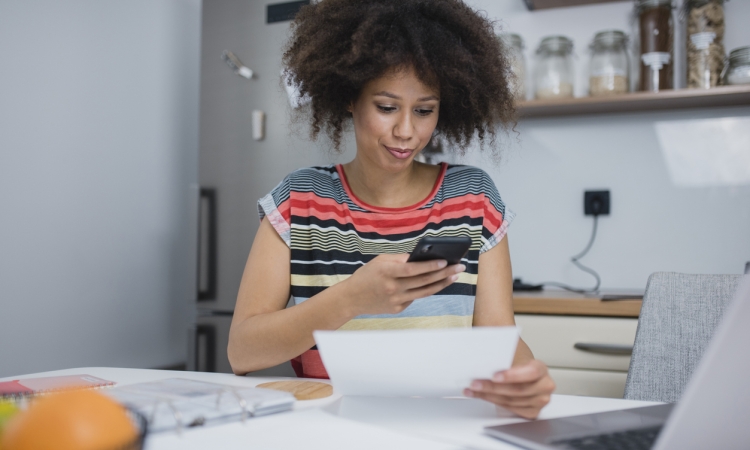 create a digital command center for an organized move