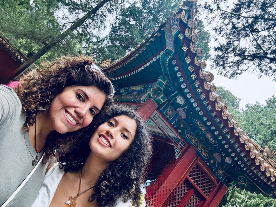 Zuly Cainicela in China