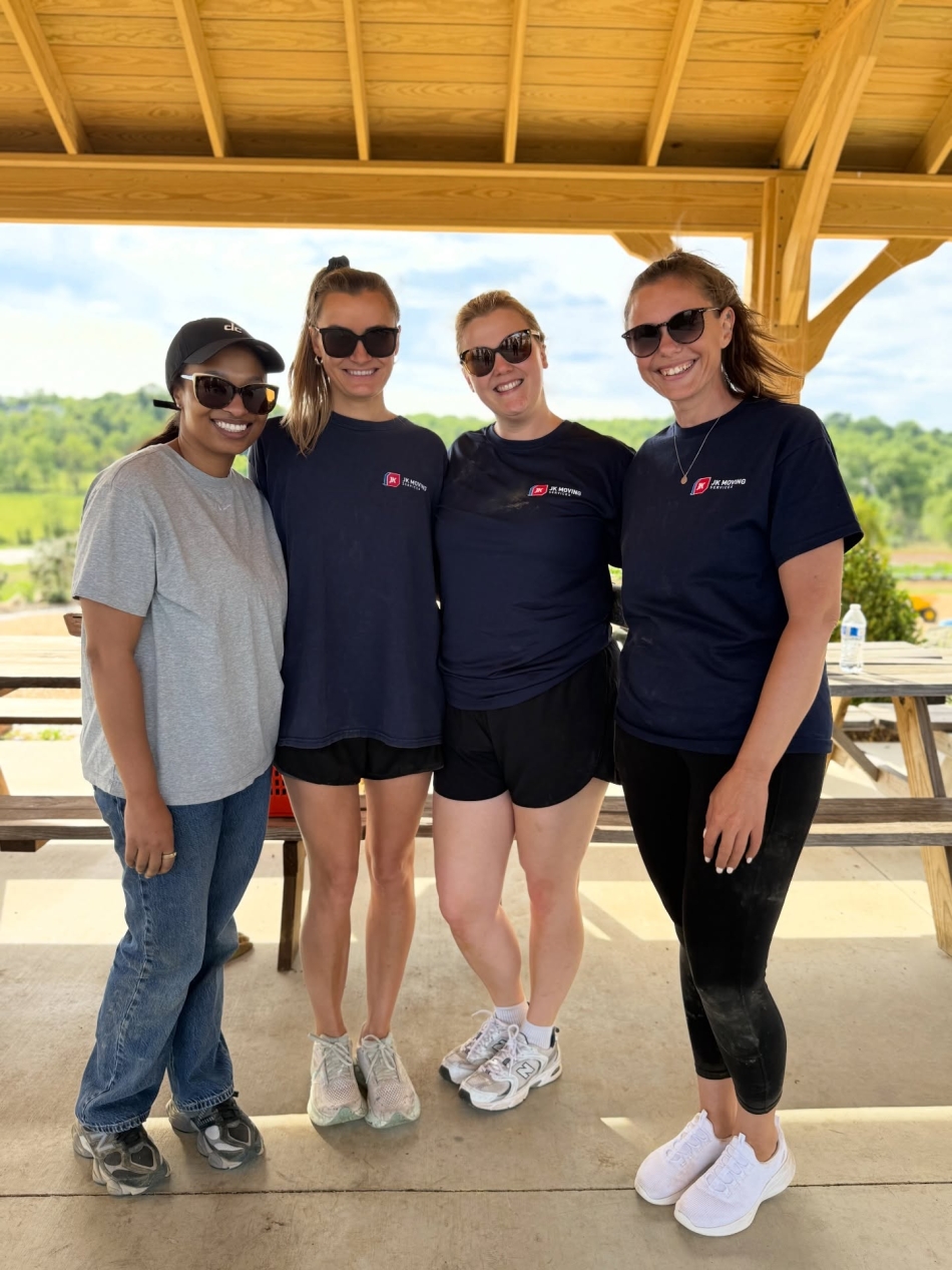 JK & CapRelo HR team at plant-a-thon